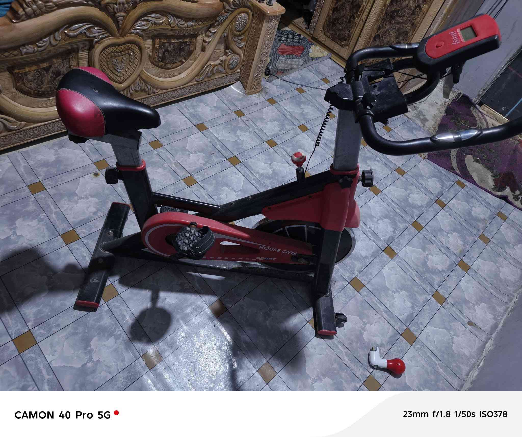 السلام عليكم بايسكل رياضي مستعمل للبيع العنوان الزبير الريسز  سعره 100 وبي مجال ***********
