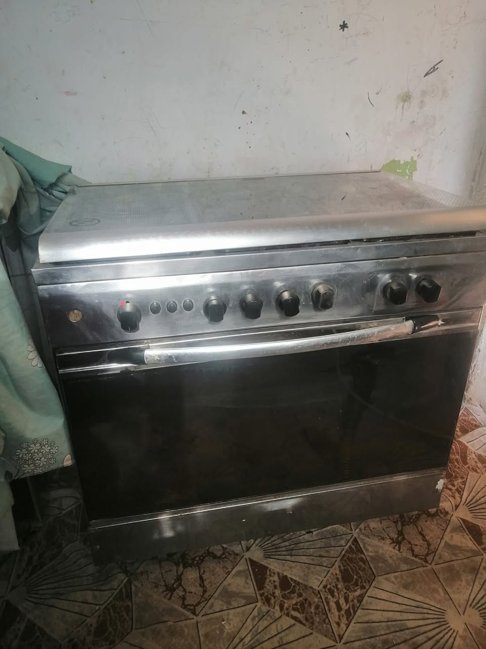 طباخات للبيع لفرش ١٨٠ ثاني ١٥٠ نهايته عنوان الديوانيه حي عسكري قرب مدرسة العراق *********** شراي دخل خاص
