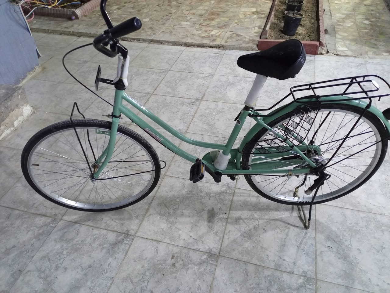 سلام عليكم شباب باسكل نضيف وللبيع وشرط نضيف البايسكل موديل 25 و سعر 160 بي مجال بسيط موجودة غراضه 
العنوان: كربلاء طويريج حي العسكري


**إذا كنت صاحب هذا الإعلان وتريد حذفه لأي سبب، رجاءا أرسل رسالة إلى الدعم الفني**