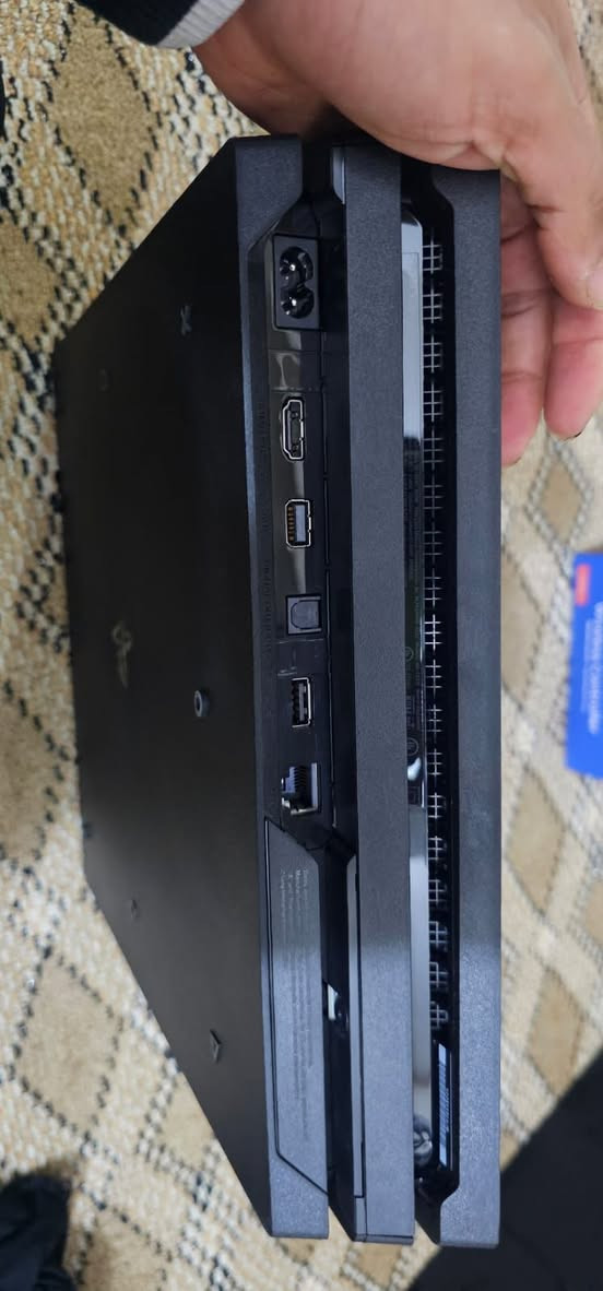 بلي4 برو امريكي 
مه.كر نظام ٩ يجي ويا يده و١٠ العاب 
نظيف جدا لامفتوح ولا مصلح 
السعر على الخاص لطفا


**إذا كنت صاحب هذا الإعلان وتريد حذفه لأي سبب، رجاءا أرسل رسالة إلى الدعم الفني**