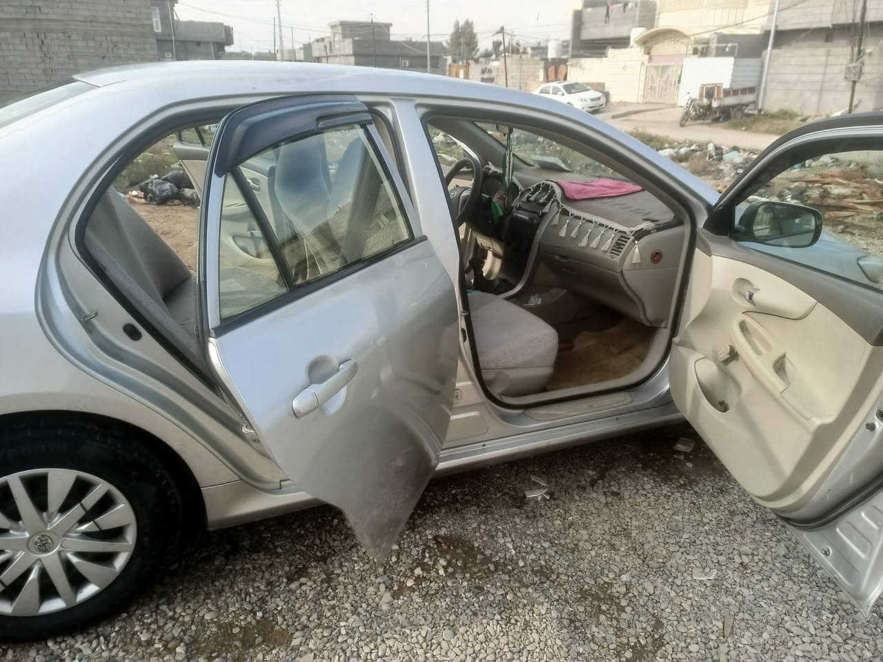 السلام عليكم البيع كورلا موديل 2008 محدثة 13 السيارةمكفولة مكينة وكير تتفة تبريد ثلج السيارة بيهة قطعتين صبغ فقط السيارة تخم تاير جديد صدر امامي خلفي.مذب.عليهة.ربع.دينار.بسمي سنوية 30 شرط التحويل  السيارسعرهة 95.وبيهة.مجال ديالى شهربان ***********
