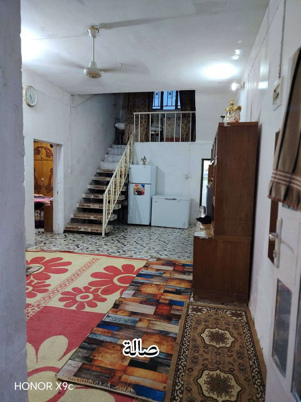 اسلام عليكم الدار للبيع ٣ غرف مساحتة ٢٢٠ اتصال بالرقم ***********
