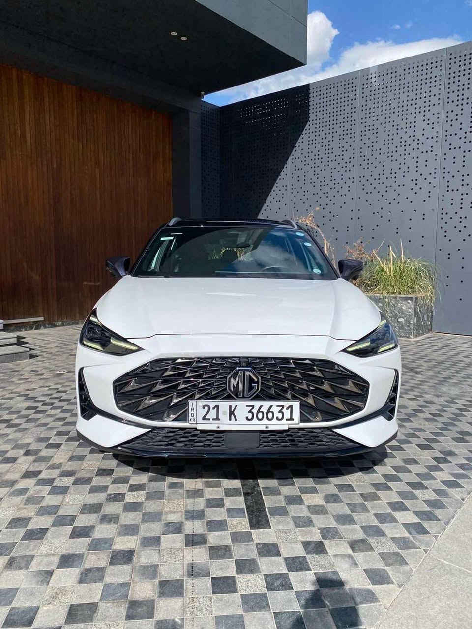 MG ONE 2023
‎سفری شەریکە
‎فول فول مواسەفات
‎١٥ گەلا خوار سیعری شەریکە و + تۆزێک مەجال
‎پانۆراما
‎کوشن جلد
‎کوشن کارەبا 
‎کوشن هیتەر
‎سوکان هیتەر
‎رادار ٣٦٠
‎حاسە ٣٦٠
‎ئۆتۆ ستۆپ 
‎بریک بەصمە
‎لایت لید
‎شاشە گەورە و ئەلکترۆنی
‎گێچ ئەلکترۆنی
‎٥ کامێرە
‎کامێرە ٣٦٠
‎مەکینە ١٥ تۆربۆ
‎٥ مۆدی لێخورین 
‎٣٢ هەزار کم رۆشتوە
‎بەناوی خۆمەوەیە
‎دەعامی بۆ دەعامی بە شەرت
‎١٧٥ گەلا و معامەلە
‎لە سلێمانیم
*********** السليمانية, العراق
