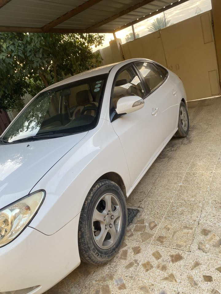 النترا موديل 2011 اللون ابيض  رقم دولي  سنويه نافذه  2030
هزه جديده تبريد ثلج 
السياره ب اسمي تحويل مباشر 
مكان السياره صلاح الدين قضاء الشرقاط 
السعر 120وبيها مجال بسيط

رقم الهاتف ***********
