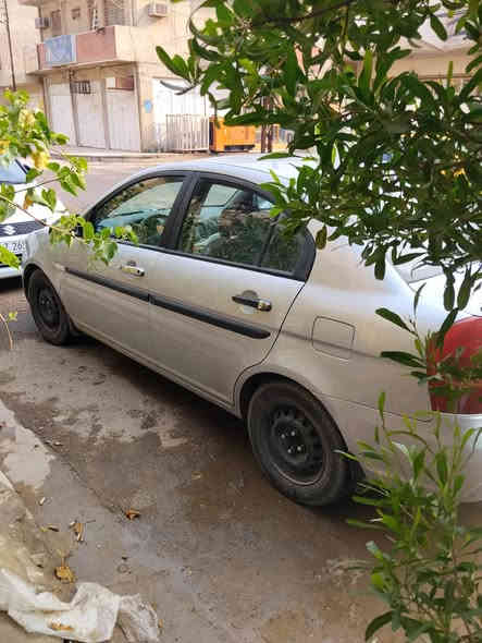 سيارة اكسنت 2009 امريكي تبديل جاملع ايمن وبنيد الدواخل نظيفة السيارة مصبوع عام بسبب الجرادة فيها تصليح الجاملغ الخلفي الايمن والايسر السيارة حلوة ومرتبة محرك وكير جيدة تدفئة وتبريد شغال كل الكهربائيات شغالة السيارة بصورة عامة جيدة ولا بئس بها السيارة رقمها ديالى بأسمي السيارة معروضة ب 76 ورقة الراغب يتصل على رقم *********** بي واتساب .....
