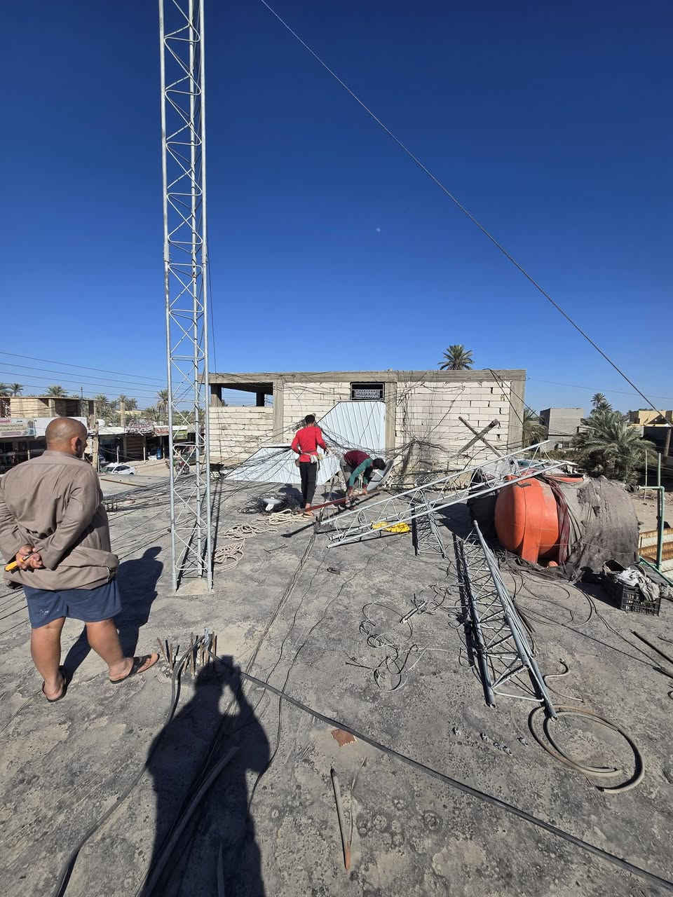 تم تفصيخ ونصب ١٨ م كربلاء طويريج.
***********
علاء
