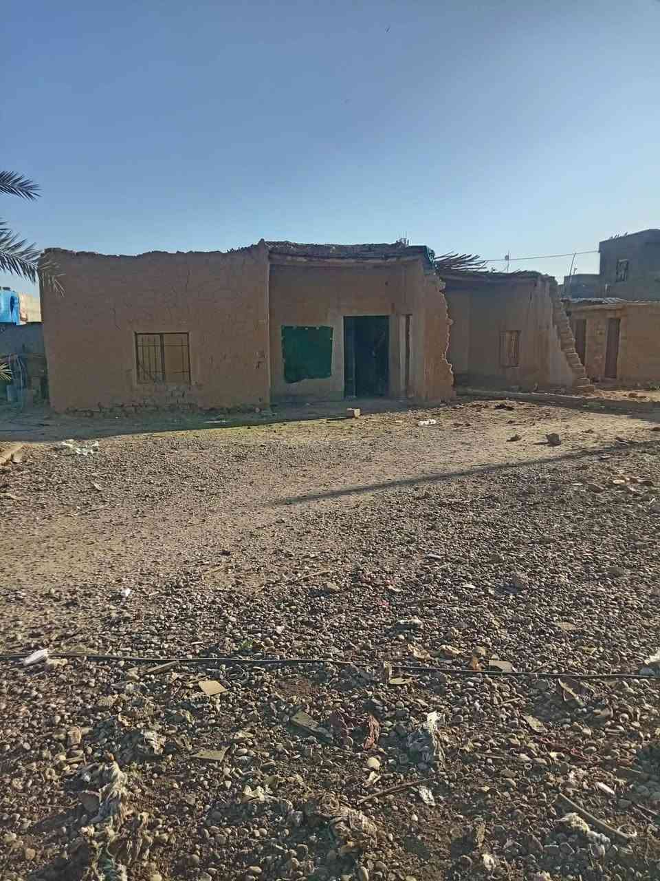 قطعة للبيع  400 متر  بحي السلام(العيثات) داخل فرع الشارع 5 امتار‏ للاستفسار الاتصال على الرقم ‪0782 837 4406‬‏
