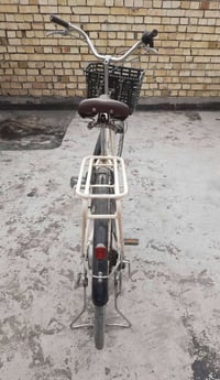 بايسكل بناتي للبيع جديد مستخدم قليل حجم ٢٨ للمعلومات ٠٧٧٠٤٥٠٠٠٦١ العنو...