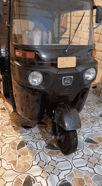 بويه وين اليدور نضيف باجاج مضلع موديل 24مرقمة ولوحات  وسنويه بيهه ثاني يوم اداورلك سعر 11وبيهه مجال مستعجل رقمه كربلاء ***********
