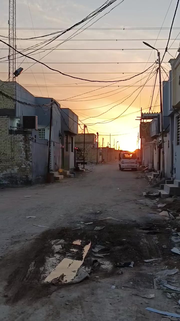 يا الله 🙋‍♂️.   # يعلن مكتب الامير  للعقار بيت 50 متر
_مقابيل  ملحق قريه الغدير  

#__مساحه_لبيت_50م متر_
السعر 17 قابل لتفاوض
بناء حديث
غير مسكون
بناء ممتاز جدا 
 عنوان لبيت النجف 
#مقابل_ملحق_قرية_الغدير_مباشر 
يحتوي لبيت على+ غرفه +صاله ++مطبخ +صحيات  +
***********☎️
مكتب الامير للعقار 
عنوان المكتب شارع الصب عمود 287 مقابيل قرية الغدير
