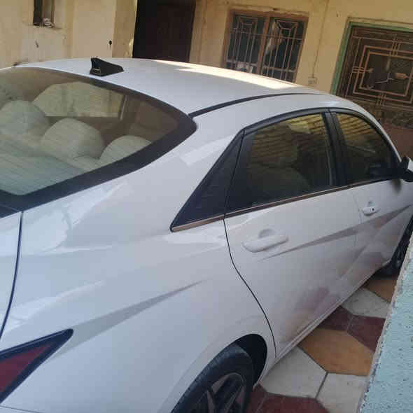 النترا موديل لببع٢٠٢٢ رقم اربيل الجديد انكليزي ماشيه ٥٠ الف خليجي بيهة بس بارد بالباب وره السدر الشراب يتصل ***********محرك 2000وسعر بيك خير وتدلل
