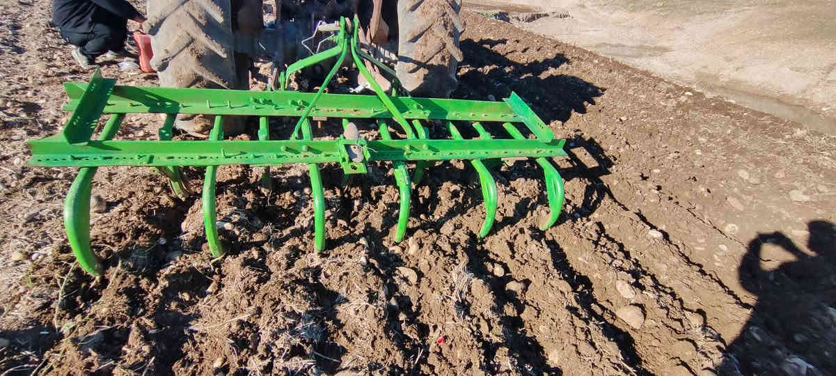 للبیع خرماشە شفت حجم 11 جاهز عل شغل سعري 500الف مجال مکان بردارش رقم موبەیل *********** اسیا ***********
شراي خابرني
