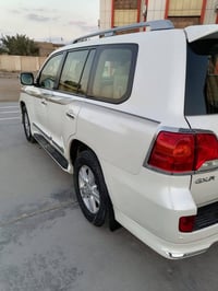 لاندكروز • ٢٠١٤ • ٦ سلندر