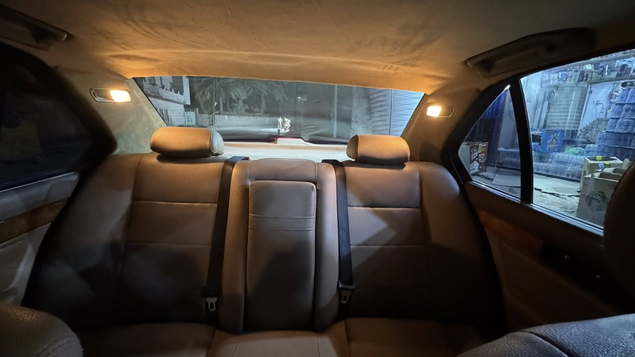 BMW 525i 1992 سنوية وهزة ورقم جدد
سيارة جاهزة من كل شي 

سعرها ٧٥ وبيها مجال بسيط 

مكانها كربلاء ، للتواصل والاستفسار هذا الرقم :***********
