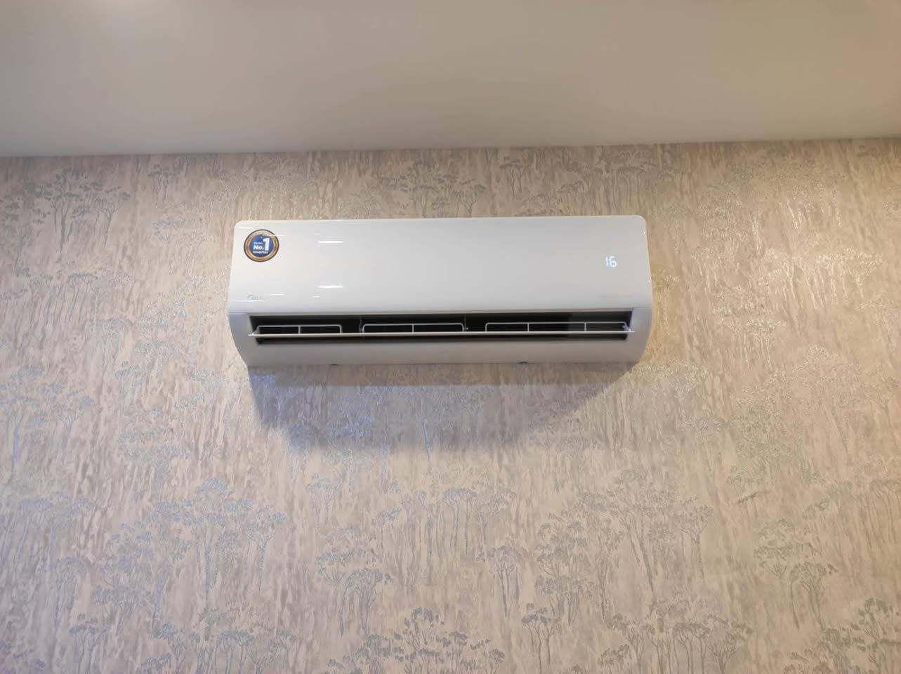 (اتصل هسه وخلي رسك بارد بل صيف )
❄️خدمات ورشه أمير للتبريد❄️
تنصيب سبلت جداري🌨
تنصيب سبلت كنتوري  🌨
تنظيف موقعي 🌬
تنظيف تفصيخ🦺
فتح سبلت جداري 🛠
فتح سبلت كنتوري  🛠

ثقب كونكريت ⛏️

صيانة 

شحن غاز R22  ♻️
شحن غاز R410♻️

.            (فريق متخصص) يجيك لموقع العمل

عمل فاكيوم لجهاز لكل جهاز من ضمن العمل 

 داخل بغداد 
الاَتصال 
***********📞
أو مراسلة لصفحة☆
