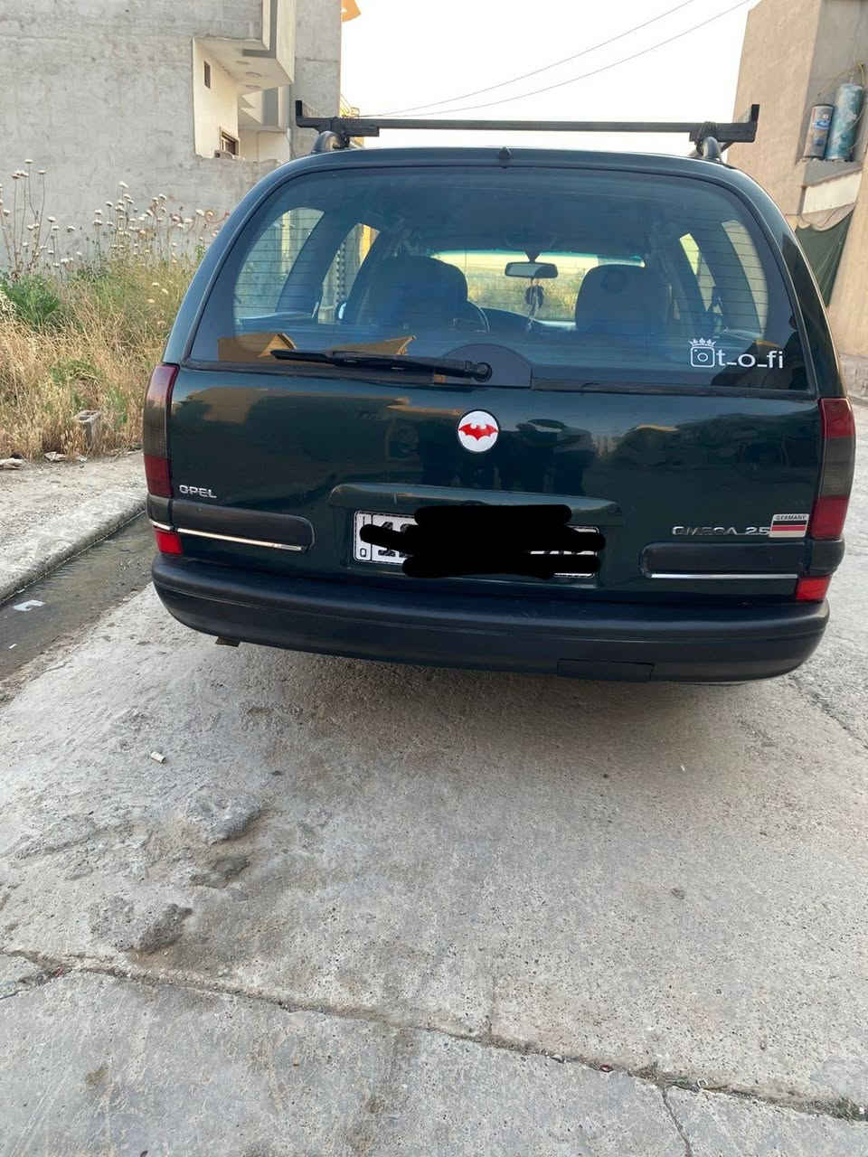اوبل اوميكا موديل ٩٥ما بيها ضرر بس السقف مالتها مبخوخ مقحل كلشي بيها شغال جامات كهربائي قفل مركزي تايرات جديد بعدها وضع شركه شرط التحويل باسمي هسه جديده وسنويتها جديدها مكاني موصل ايسر رقمها اخو المميز والسعر محركها بي اثر صرف خاص او واتساب ***********
