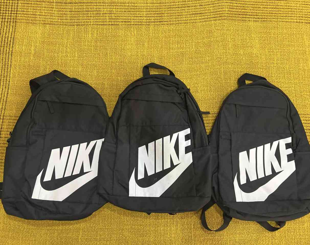 Nike
duffell bags

بالة أوروبية، بشرط النظافة

- يوجد التوصيل


**إذا كنت صاحب هذا الإعلان وتريد حذفه لأي سبب، رجاءا أرسل رسالة إلى الدعم الفني**