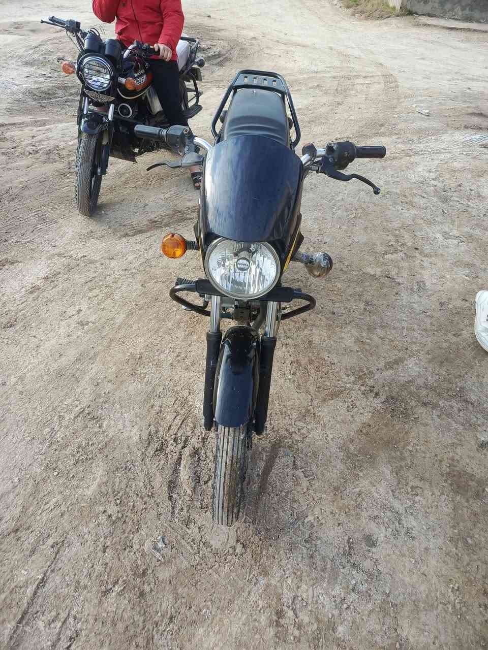 دراجه بوكسر للبيع موديل ٢١ سنوية ديالى مكاني باب الدرب رقمي ***********
