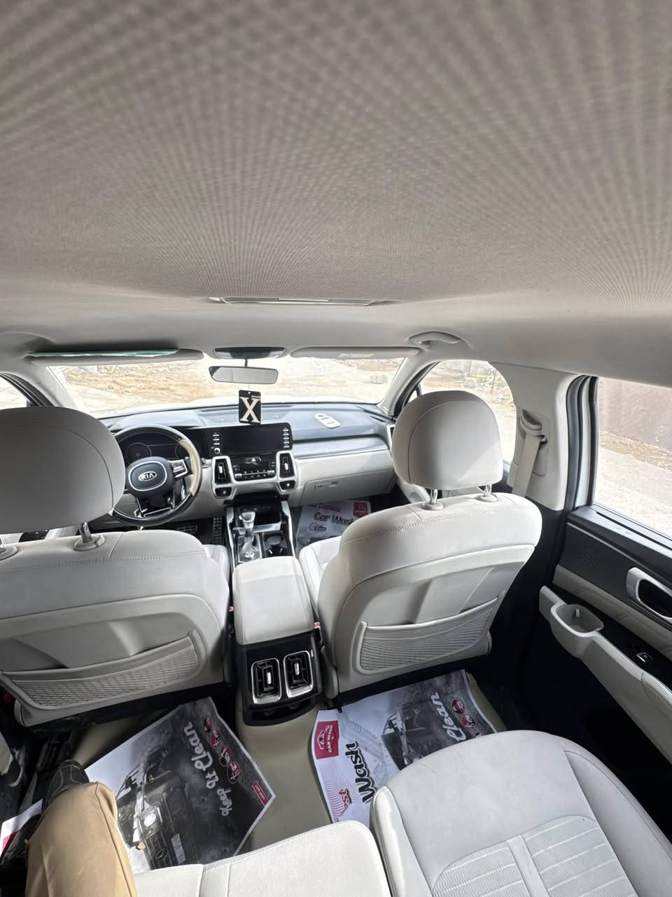 السلام عليكم سورنتو 2021 للبيع ماشيه 150الف سعر 250 وبيها مجال بسيط للاستفسار *********** ومتواجد خاص العنوان ميسان
