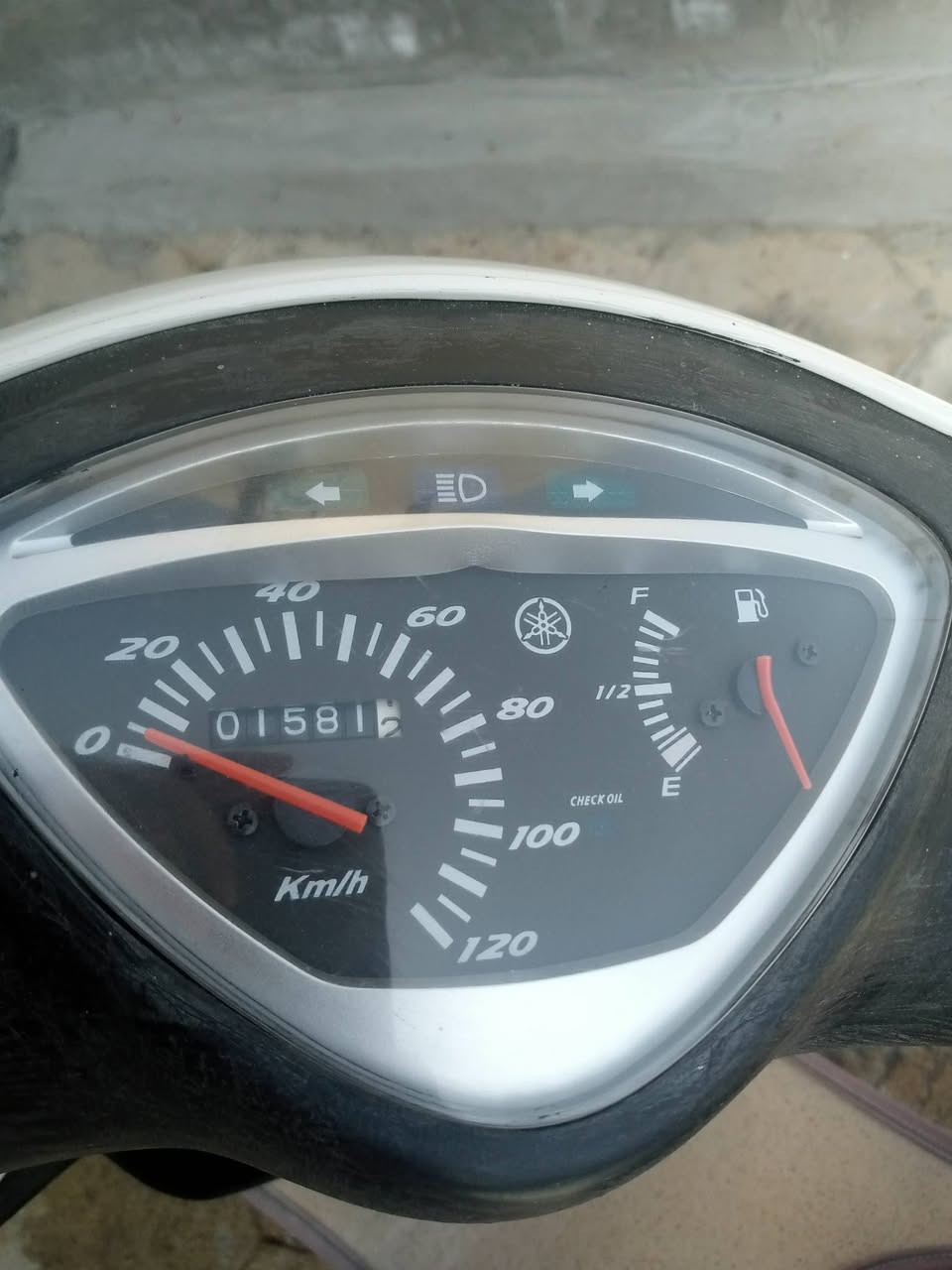 سلام عليكم للبيع دراجه ماكس عدله مكفوله محرك ناعم نهضه حلوه شاصي مكفول كهربائيات  شغاله  سلف هندر شغاله مناقصه شي مال جناي سعر 375 وبيه مجال لشراي هاذه رقمي للتواصل ***********
