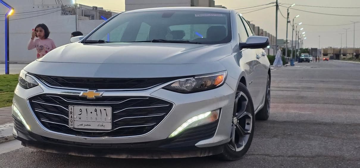 السعر 120$ وبيه مجال
ماليبو  LT. 2020
فول مواصفات  
مكان السياره 
كربلاء 
الراديترات كلها شركه ماكو حماوه حتى ويه التبريد
التبريد قطعتين مناخي 
خلفي امامي 
السياره جاهزه مابيها اي نقص
كير مكينه تبريد كهربائيات  كلها شرط

رقم بغداد مشروع وطني
سنويه لغاية 2027
 السياره باسمي تحويل مباشر
او وكاله
حادثها بامريكا 
جنطة
بشرط السياره مابيها دواخل وشواصي كلها سليمه
مواصفات 
كير اوتوماتيك و عادي 6 نمر AT المرغوب
تشغيل بصمه
تشغيل عن بعد

صندوق بصمه. 
تبرید قطعتين امامي وخلفي
شاشه جبيره ايباد
نظام car play + Android
مسجل Aux USB Bluetooth Cable 
كامره دواره
كوشن كهربائي
سماعات سستم 
اوتو ستوب 
تحكمات ستيرن جهتين
 
لايتات اوتو زينون الاصلي. 
بلاجكتورات ليد
مرايا كهربائيه
مرايا اشاير
نظام تراكشن مانع الانزلاق
***********
