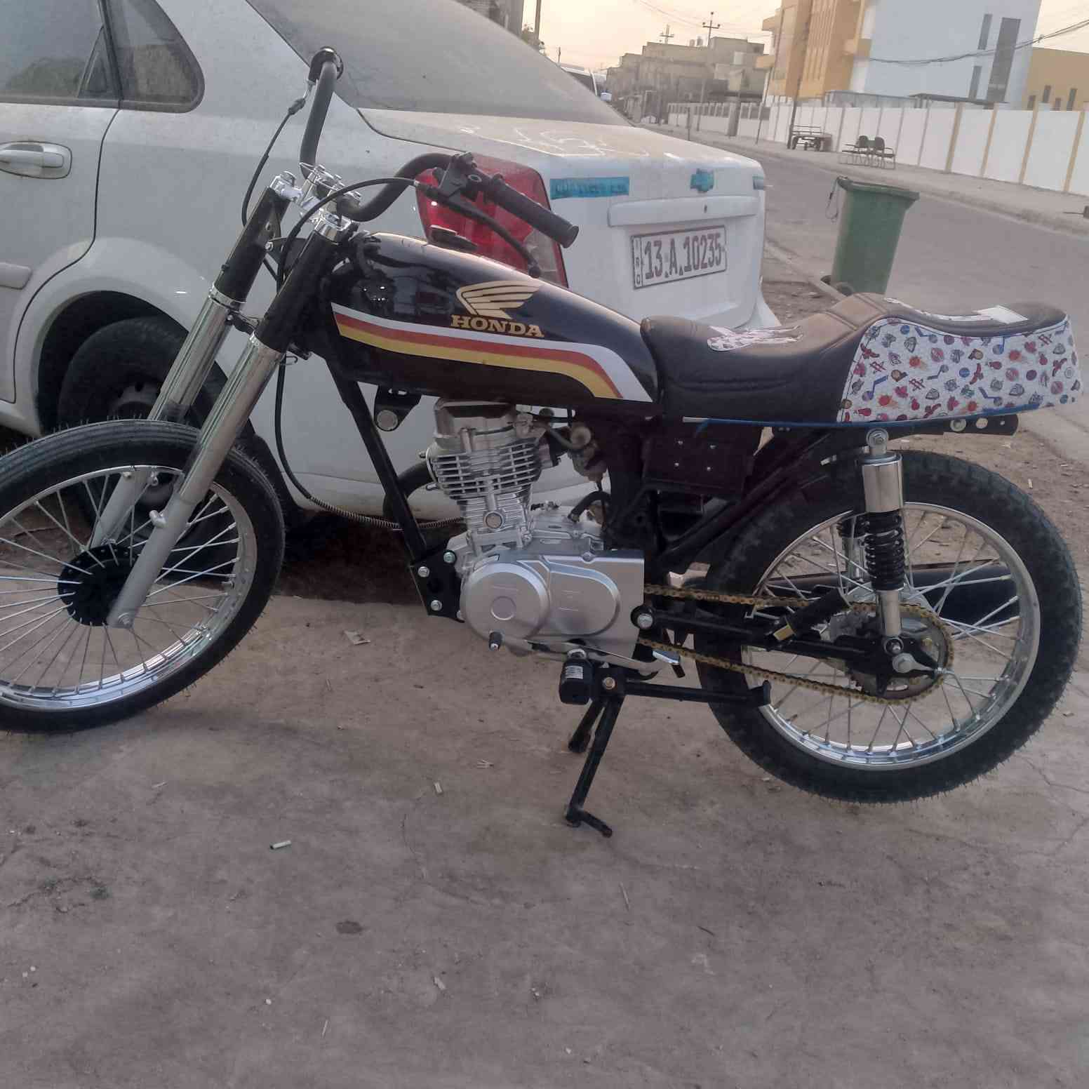 شباب دراجه للبيع تعمير قبل يومين بعده عل سحك غراض كلها الاصلي الشراي يجي خاص 👍🏻


**إذا كنت صاحب هذا الإعلان وتريد حذفه لأي سبب، رجاءا أرسل رسالة إلى الدعم الفني**