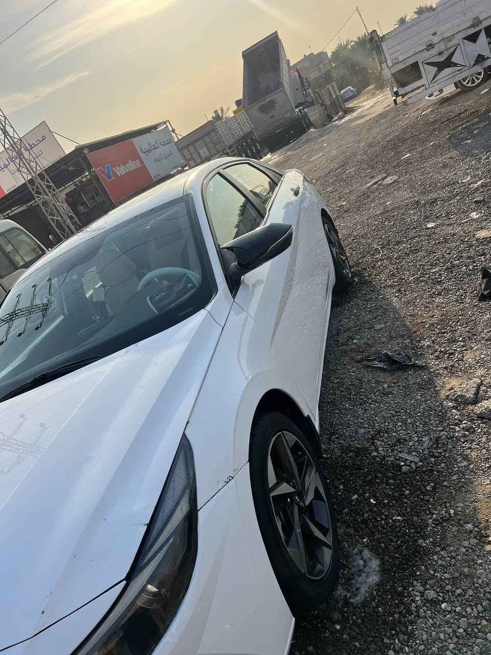 مره خصت الدمن 
سلام وعليكم النترا للبيع موديل ٢٣ خليجي محرك 2000 دوش فول مواصفات للخير السياره كفاله عامه بس بيه بارد مكاني شط العرب الجزيره رقمي ***********
