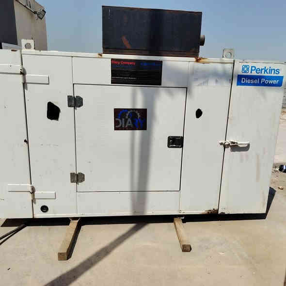 السلام عليكم ورحمه الله
للبيع
مولدة بيركنز إنكليزي 
3سلندر 60كيفي
كاتم سوبر سايلنت 
بلادي وضمان ع حمل 
للمزيد من التفاصيل لاتصال أو المراسلة 
*********** ابو شهم الزبيدي 
بغداد عوريج
