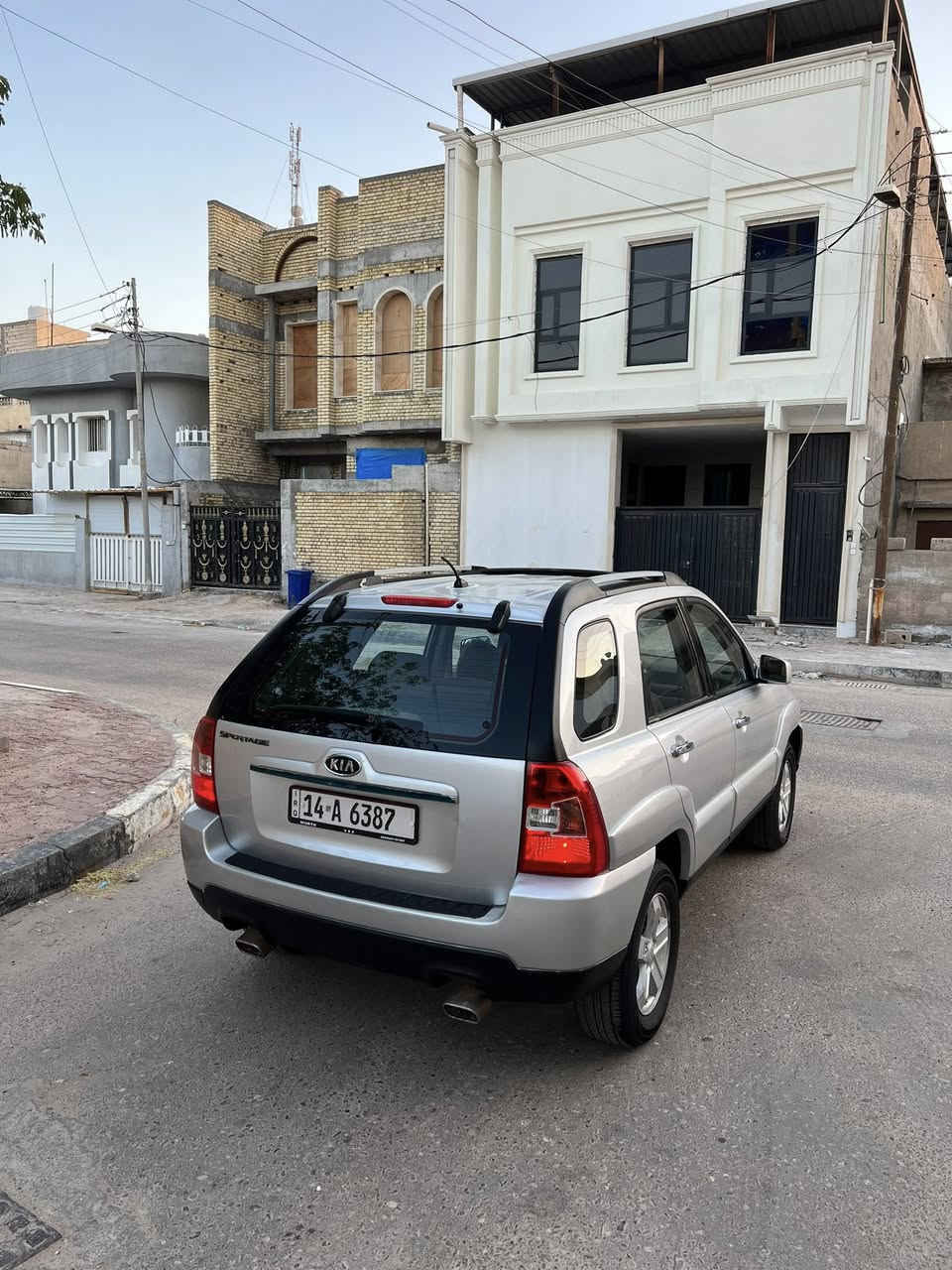 للبيع سبورتج 2009 خليجي فول (سلايت)
كفاله عامه خاليه حتى من البارد
بعدهي ع وضع الشركه مخزنه سابقأ ماشيه حالين 115 الف حقيقي
رقم بصره مميز 4 ارقام سنويه مجدده 2030 
محرك كير تبريد حداده تخم تاير 100%
السعر 119ورقه مكاني بصره 
للاستفسار ***********
