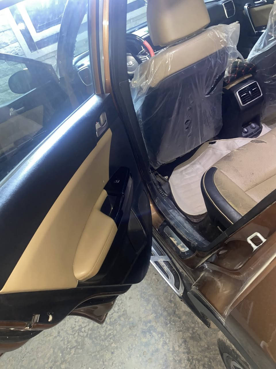 السلام عليكم
سبورتج 2020
فول موصفات sx
دفع رباعي رقم بغداد
مصفات السياره
بتوأمه
شاشه كبيره
تحكمات استيرن
كشنات جلد +كراسي كهربائية 
كشنات تدفه + تبريد
استيرن نفس الحاله
دسكات اربع ويل
سستم صوت
قطعتين تبريد
مري شفط
رادارات
جنطه جك عل دكمه 
اشاير بل مري 
تحديد مسار + سرعه
بجم زنون + مري عاكس
كامره دواره
تخم تاير 
مكينه 2000 تيربو
مكانها بغداد الدوره شارع 60
ضرر بنيد وجاملغ راجع عل بارد
الرقم ***********
