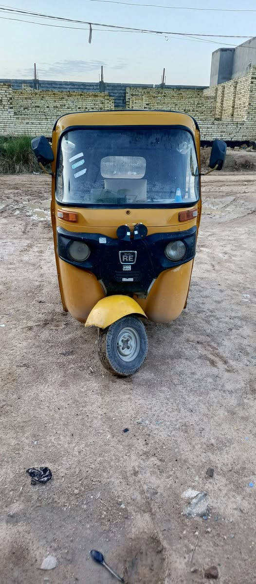 السلام عليكم تكتك للبيع موديل 16بيها محرك 20جديد تكتك تعمير جديد درجه اولا الصبغ جديد بلادي مال شركه تكتك نضيفه خير من الله جاهزه بوجهك تطلع بيها للشارع اوراق اصلي ال سعر 3600مكاني طويريج الرشيده اتصل ع رقم ***********
