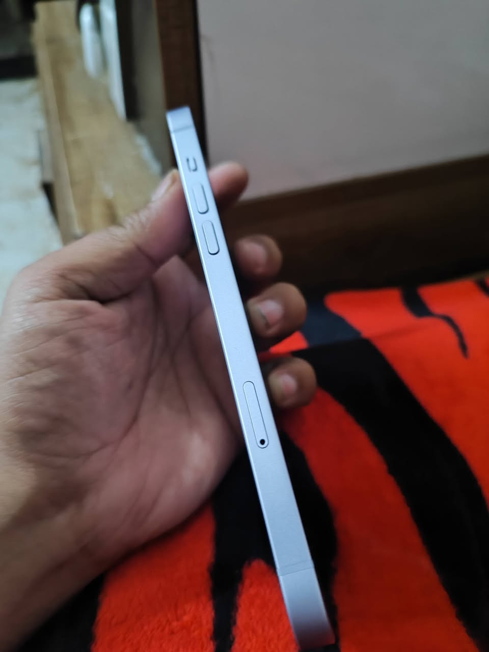 سلام عليكم ايفون 14 ابلص 256 نقفل عندي ايكلود وتر جديد تلفون زلغ مابي مكاني بغداد دوره تجي تاخده من محلي اي اشكال بي يرجع من كل نواحي سعر 250.     .،*********** وعندي اكس كلشي مابي 256 كله شغال فقط شاشه بطاريه 77 لون ابيض سعر 140
