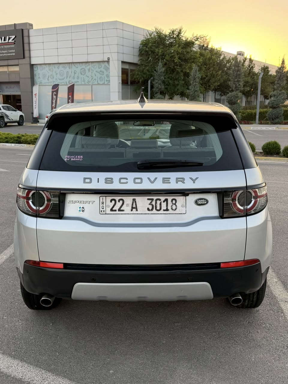 رانج روفر ديسكفري موديل2019خليجي  فول موصفات بالوراما كوشن جلد كهربا تبريد مركزي شاشه كامره تحديد سرعه موصفات اوخره سياره جديده حيل 4تيرات سفر بيها عنوان سليمانيه السعر148بيها مجال***********
