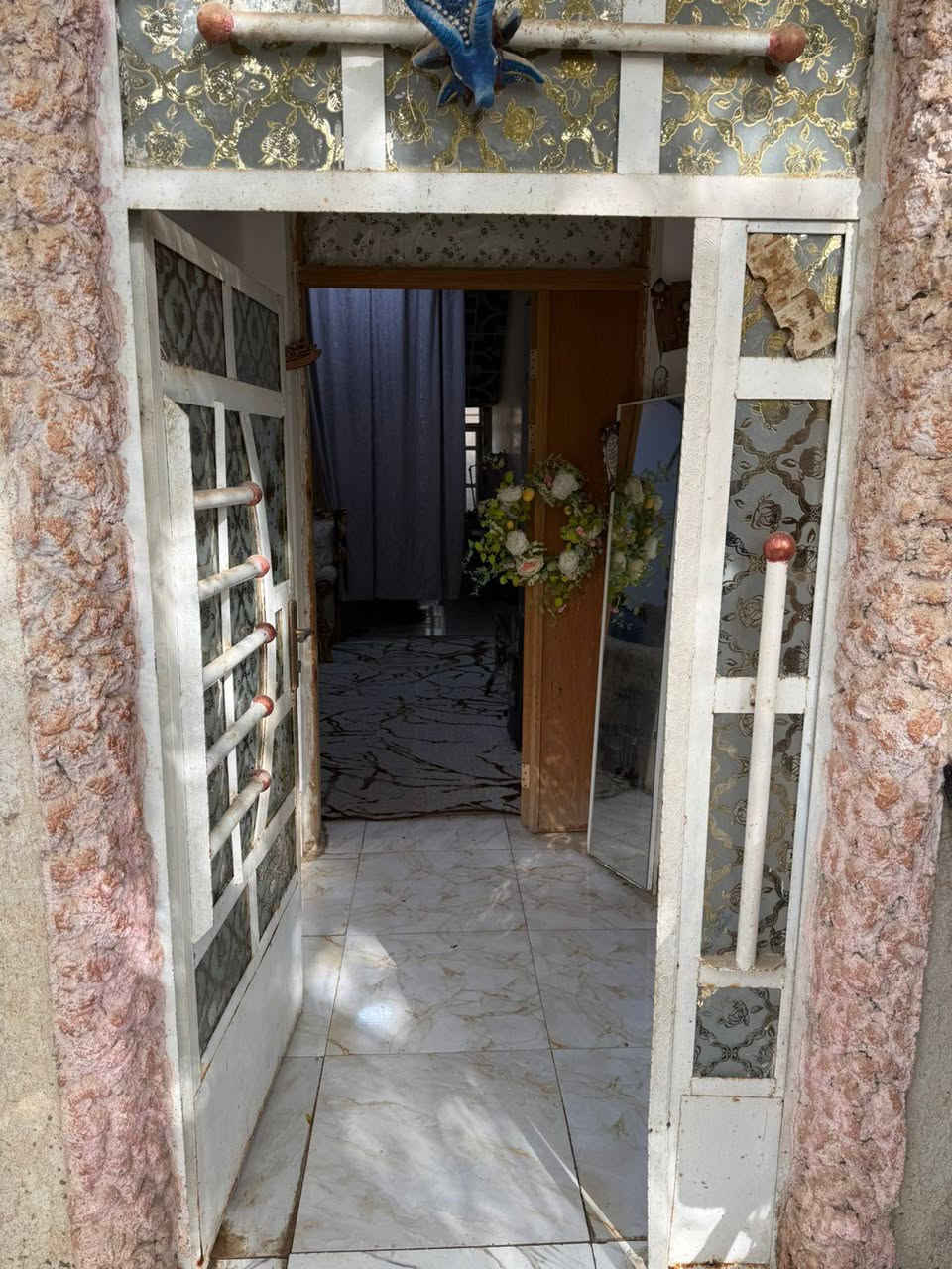 🏡 للبيع دار نظيف بالقرب من المستشفى خلف حازم سند 25 ع تبليط
📏 المساحة: 200 متر²
🛋 الحلة: ديوانية 70 متر على تبليط
📝 نوع الملكية: سند 25 زراعي
🛏 الغرف والمرافق:
💤 غرفة نوم
🛋 صالة
🍳 مطبخ
🛎 استقبال
🚿 مجمعات صحية
🌳 حديقة
🏗 طارمة
✨ حالة البناء: نظيف وجاهز للسكن
📞 للاستفسار والتواصل:
***********
***********
💰 السعر: عبر المراسلة (واتساب أو ماسنجر)
