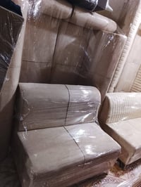 ديوان • ٩ مقاعد