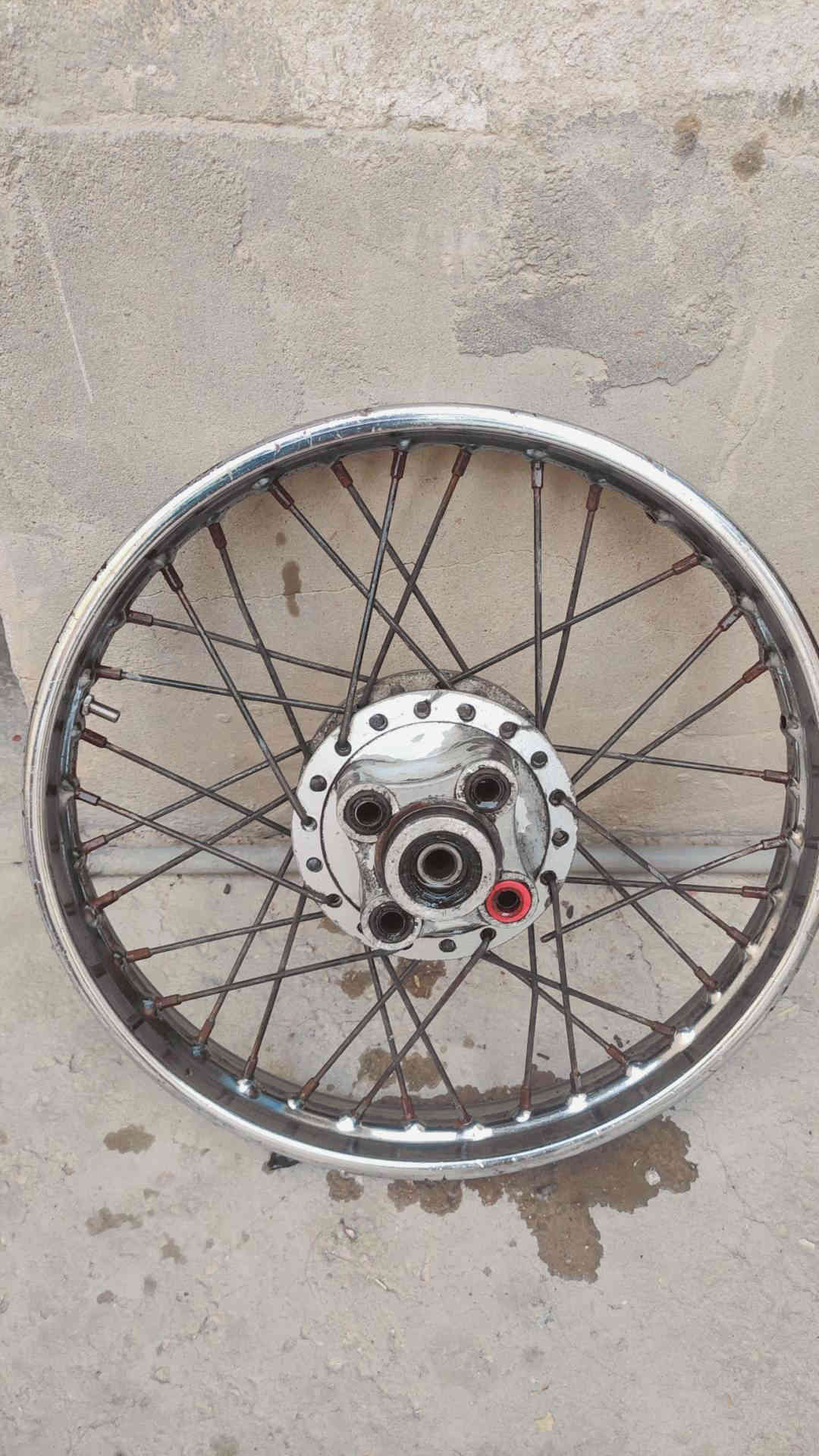 سلام عليكم 
شاصي وغراض شتحتاج راسلني كلشي متوفر اي برغي نقص بدراجتك راسلني وبسعر مناسب 
السعر : خاص 
الرقم : *********** 
الرقم : ***********
الماكن : كربلاء عل حولي الجديد
