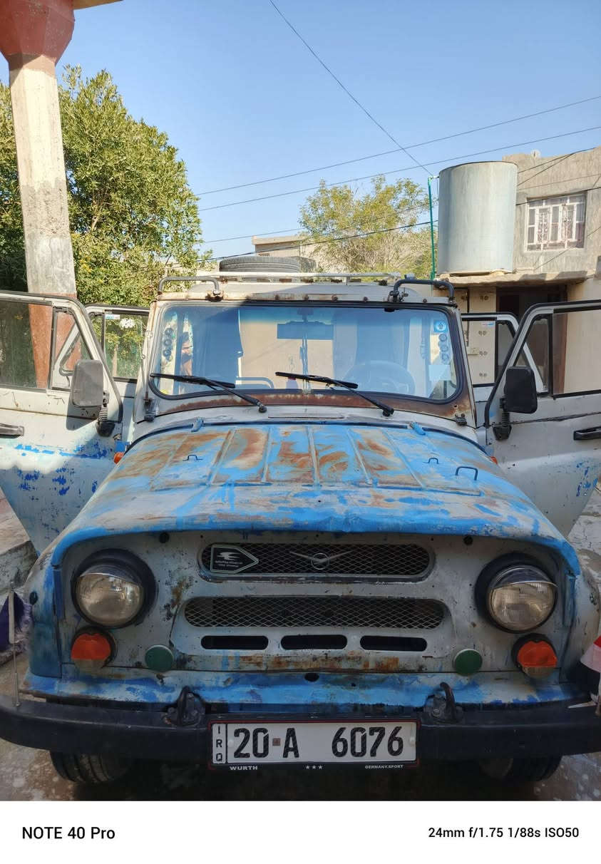 واز للبيع موديل 2001 سنوية جديدة تخم تاير + ويل كب جديد صدر جديد باور ستيرن دسكات امامية سيارة ما بيها اي نقص مال بيت سعرها 9 ونص وبيها مجال  *********** اتصل وتدلل
