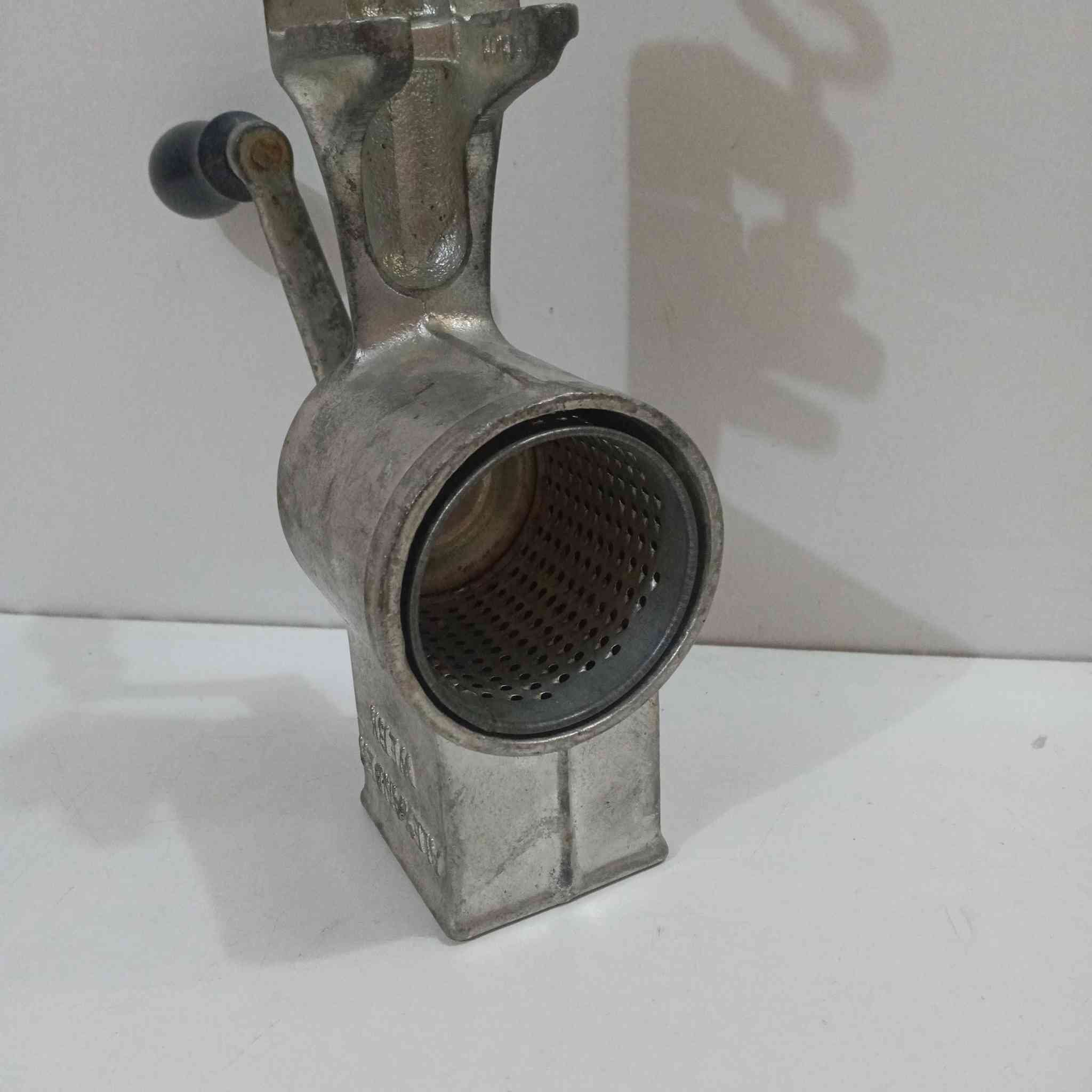 يالله🤲
جديد أيفا2.. #مثرامة انتيكة تتعبك ب أي مكان.. #سل #أستيل ثقيلة 
بالة اوربي🟨

توصيل داخل وخارج واسط وألمحافظات🌙🚗


**إذا كنت صاحب هذا الإعلان وتريد حذفه لأي سبب، رجاءا أرسل رسالة إلى الدعم الفني**