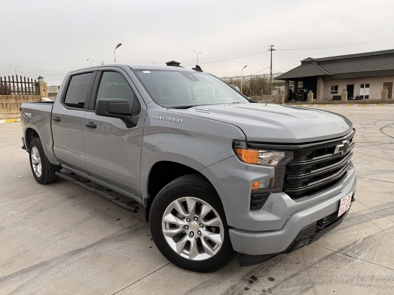 شفورليت سيلفرادو
موديل 2025
مواصفات كوستم
محرك مرغوب 4سلندر
باب طويل 
بودي قصير 
18الف مايل ماشي 
فقط بوند صبغ بدون دواخل 
ارباكات طاك بشرط كلها مخلي بيلادي
سعر 295بي مجال 
مكان كركوك
رقم ***********
