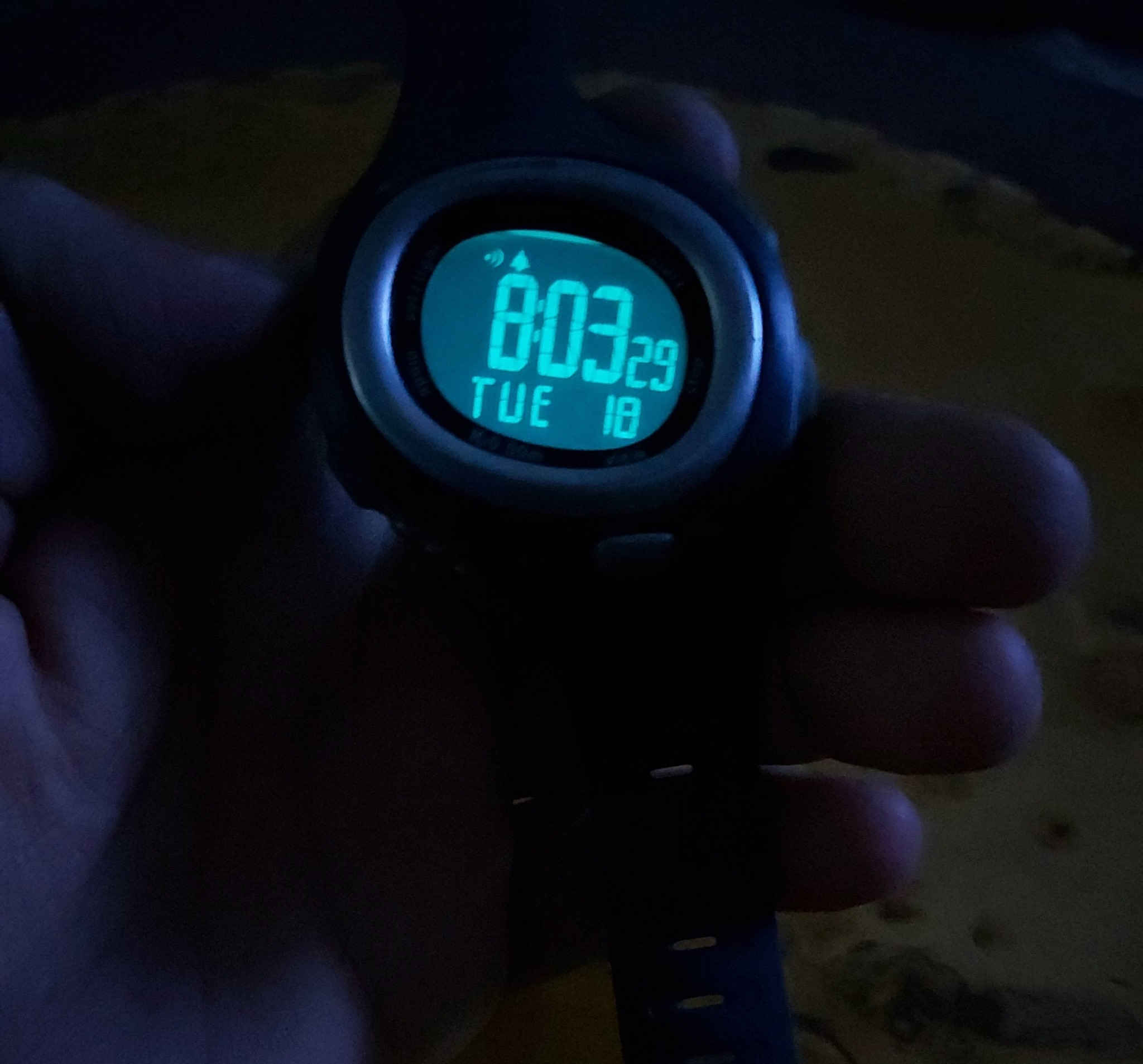 السلام عليكم
ساعة نايكي ترياكس سي 5 باله اصلي نضافه فول 
قطر الساعه 45
ظغط تحت الماء 
منفذ للتاريخ يومي وشهر 
لأيت لد جرس 
ثلاث منبهات 
سعر 75 ألف يوجد توصيل


**إذا كنت صاحب هذا الإعلان وتريد حذفه لأي سبب، رجاءا أرسل رسالة إلى الدعم الفني**