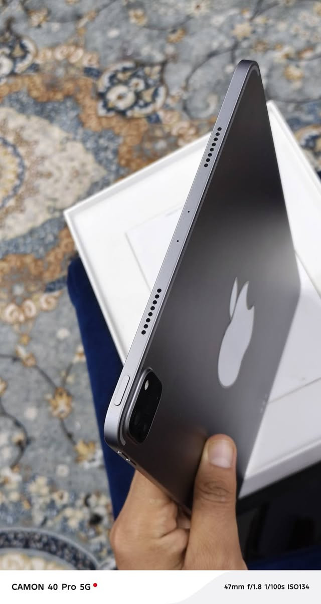 ipad M2 الجيل الرابع
ايباد M2 نضافته 100٪ مكفول حته من الخدش والضربه  ذاكره 128 شرق اوسط مو امريكي اخوان نضيف كلش ويا شاحنته وكيبله وكفر  مكاني ذي قار توصيل موجود 
***********
