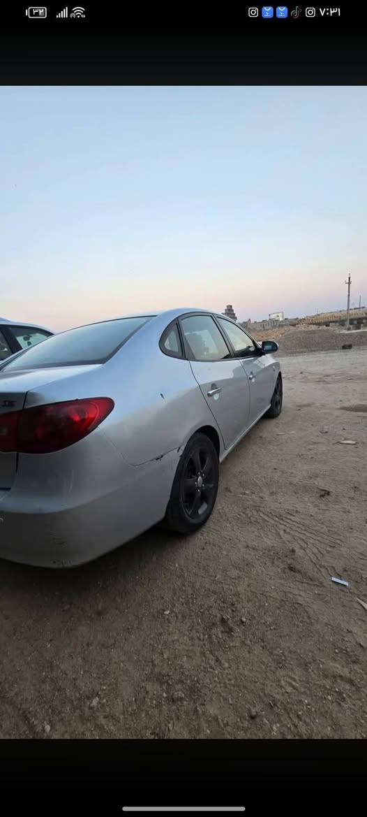 سلام عليكم هونداي افانتي للبيع مديل 2007سياره جاهزه من كلشي تخم تاير مكينه خير من الله صدر جديد تبريد وتدفئه تحكم ستيرن تبريد لمس تدفئه كشنات فول مواصفات ما عده لفتحه مرايات شفط ويل كب للستفسار ،،،***********//***********سعراها دك على الرقام وبيك خير ودلل،،،ملاحضه سياره بيها 3قطع بدون دواخل
