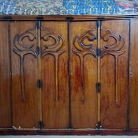 ميز نجارة للبيع بسعر مناسب للتواصل 0783 434 0374