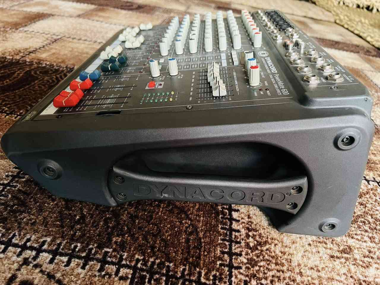 #للبيع مكسر داينكورد بور 600 جيل ثاني #اصلي #اصلي #الماني 
نظافة 90‎%‎ مامفتوح ولا مصلح كامل مابيه اي شي نقص بس ماوياه قبغ
السعر خاص او وتساب او الاتصال على الرقم 
***********
مكان ديالى/ الخالص 
توصيل ماعندي
