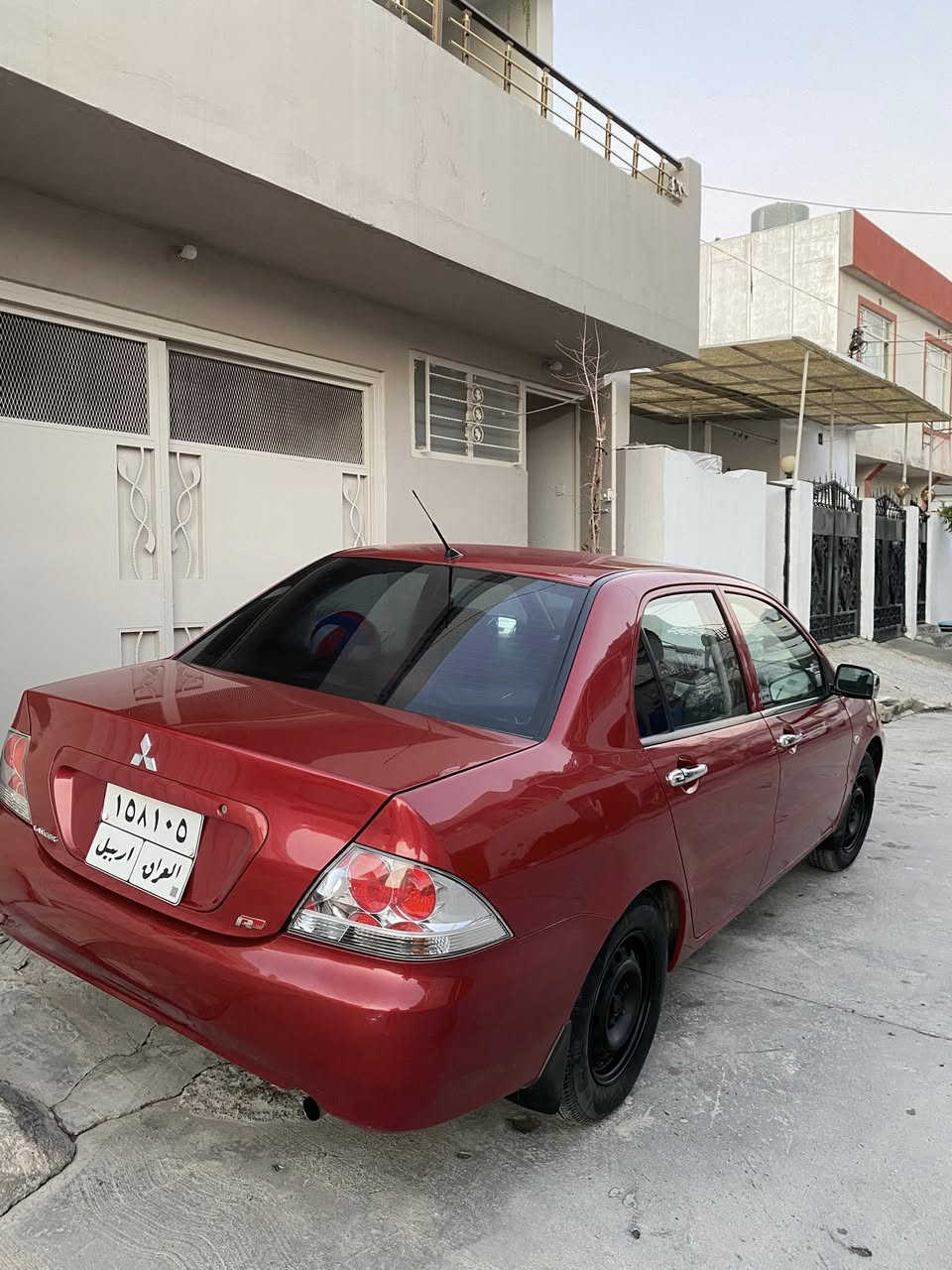 بەناوی خوا گیان
لانسەر(گێر عادی،٢٠٠٩)
(بێ بۆیاخ ،بێ کاڵبونەوە ،تەنانەت دەعامیەکانیشی بۆیاخ نیە ، قەترە کاڵبونەوەی نیە پارێزراوە ،لە سفرەوە ٣ دەستی کردوە ، شاشە ئایپاد ، سەنەوی بەسەر چوە ،چوار تایەی تازەی بۆ کڕدراوە ، مەکینەی نەکراوەیە تەنها کلاج و عەینەم گۆڕیوە )
شوێن ڕانیە 
نرخ ٨٢ معامەلەیەکی کەم


**إذا كنت صاحب هذا الإعلان وتريد حذفه لأي سبب، رجاءا أرسل رسالة إلى الدعم الفني**