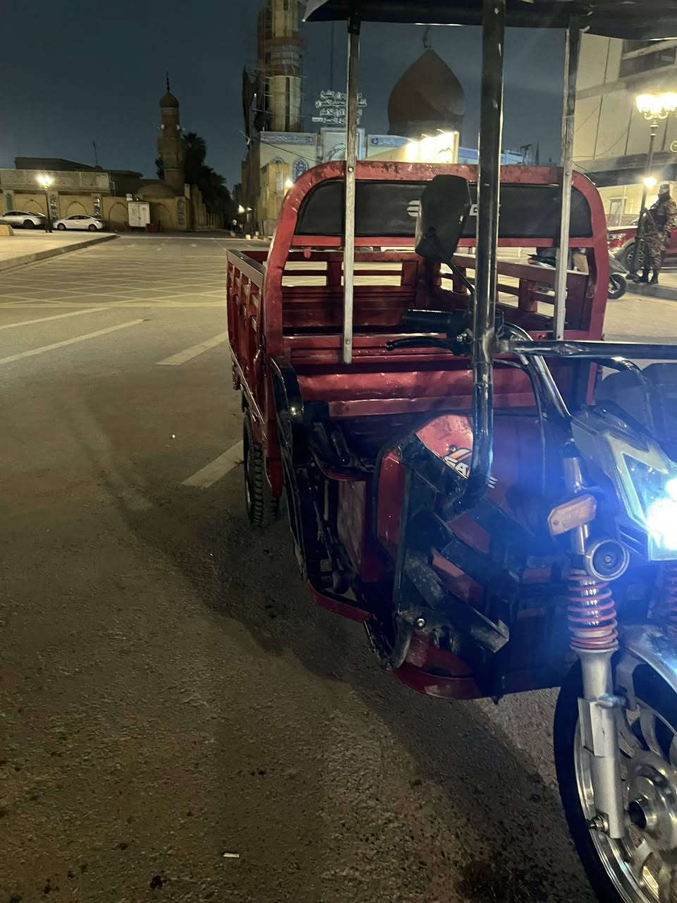 سلام عليكم ستوته شحن لبيع ستوته باتريات جديد 12باتري الكبار ستوته نضيفه سعر  مليون وربع مكاني بغداد باب المعضم رقم *********** تصل
