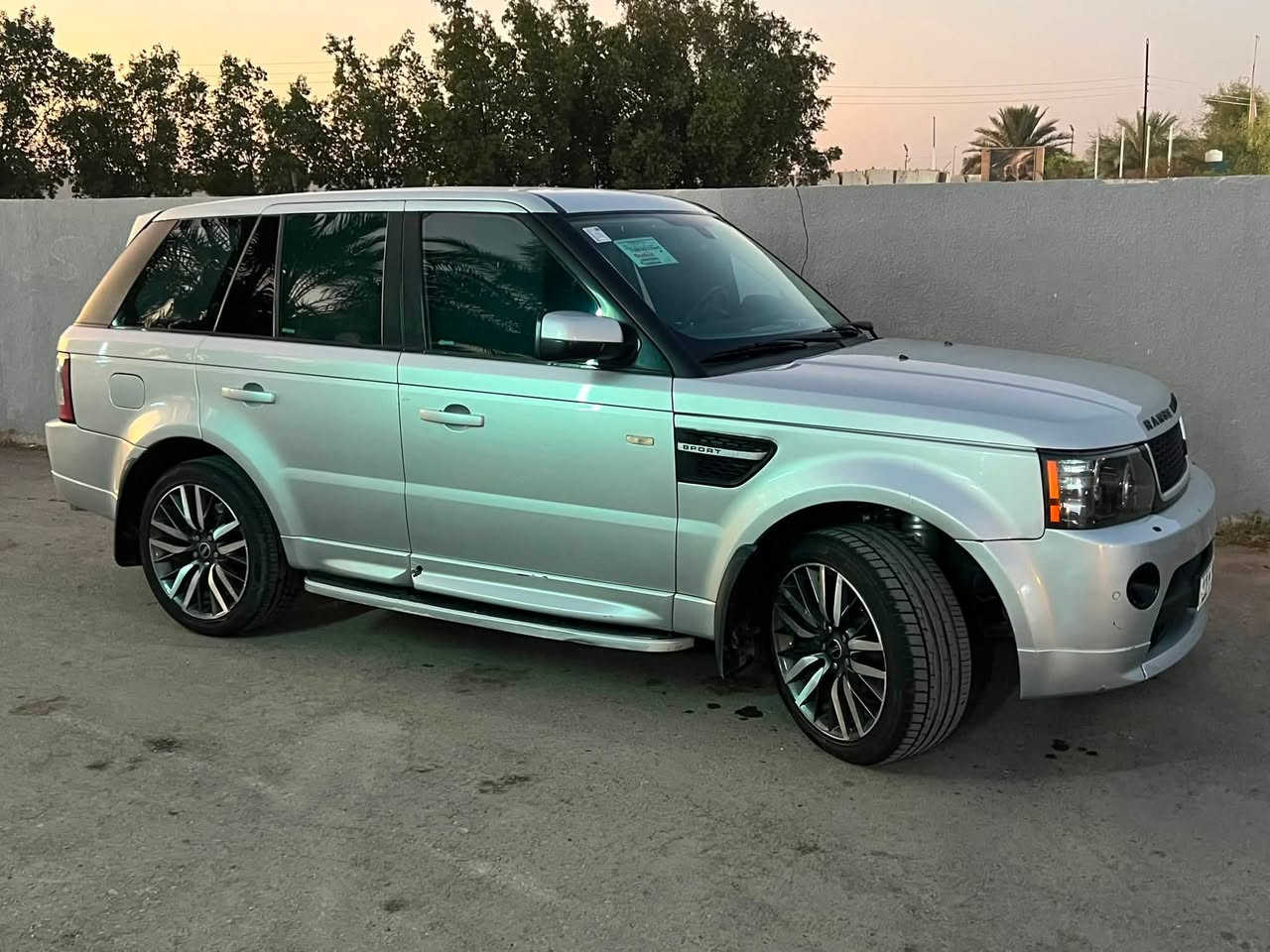السلام عليكم 
رانج موديل 9

للبيع فقط صبغ 
حزام للتحديث
بدون قطره
معجون السياره
جكات جدد تخ
تاير جديد غرفه
جديده السياره
مكينه عادي مو
سوبر المرغوب 
السعر 107 رقم بغداد انكليزي فقط تبريد واكف بي ليك رقم الهاتف عنوان بغداد قرب الكاضميه ***********
