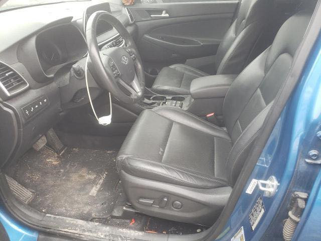 السلام عليكم
توكسان 2021 فول مواصفات 

حادث موضح بالصور 

جاملغ نفسه 

بنيد مبدل اصلي ومصبوغ

بدون ايرباكات 

شواصي لغود سليمات 

ومكان السياره حله 

اتصال وواتساب 

***********

او الاتصال 

***********

170 بيها شي بسيط
