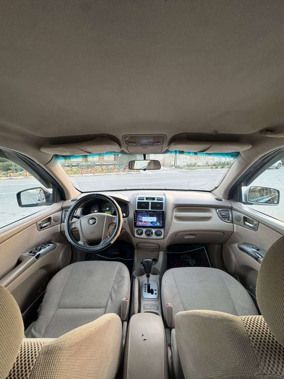 سبورتج 2008 مكفوله كير ومكينه صدر جديد تخم تاير جديد مصبوغه حزام جماليه السياره جاهزه من كل النواحي ***********/***********
وخادم للطيبين
