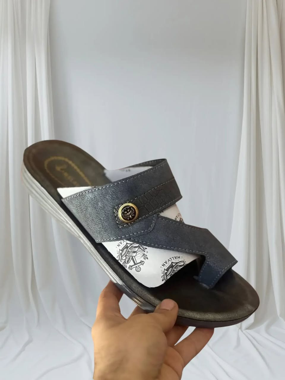 #بــــــــ47_الـــــــــف_فقـــــــــــط
شحاطه رجالي طبــــي الاصلي 
فوول طبي قياسات من 40-45 
يوجد توصيل لجميع المحافظات
ــــــــ♡ #باربـــــــي_للجملــــه♡ــــــــ

رابط قناتنا على التلگرام..... 

https://t.me/BARBELP

للحجز والاستفسار مراسلة الصفحه 
رقم الواتس : ***********
